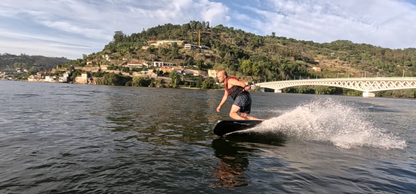 Eletric Surfboard Lessons 45min