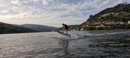 Eletric Surfboard Lessons 45min